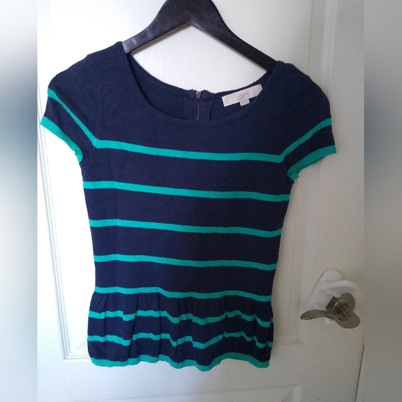 Loft peplum short sleeve shirt w zipper at the back - Picture 4 of 4